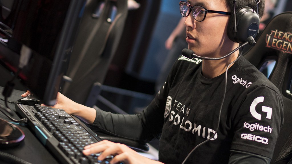 ロジクールg ゲーミングのための先進的なメカニカル キースイッチ ロジクールg ゲーミングのための先進的なメカニカル キースイッチ