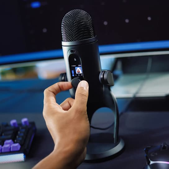 Logitech G Yeti 2 Voice Controls and LED Display