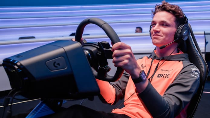 SIM-RACING HILFT