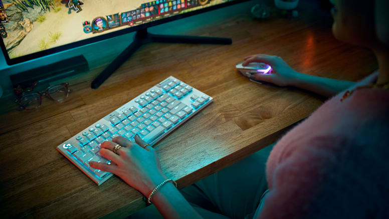 G915 X TKLワイヤレスRGBゲーミングキーボード｜ロジクールG