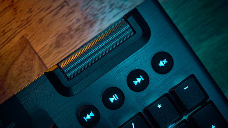 G915 X LIGHTSPEED ZERO COMPROMISES 